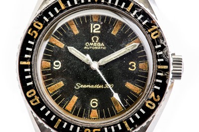 Lot 354 - OMEGA. A RARE MEN'S STAINLESS STEEL AUTOMATIC...