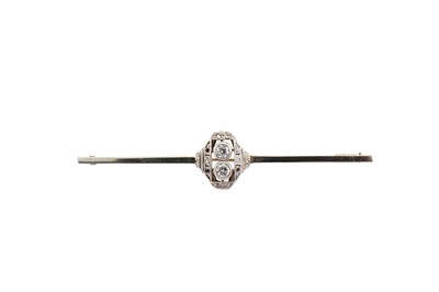 Lot 10 - An early 20th century diamond bar brooch, The...