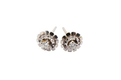 Lot 14 - A pair of diamond earrings, Set with brilliant-...