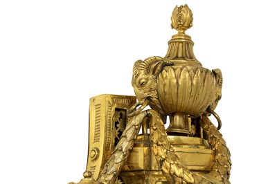 Lot 15 - A MID 19TH CENTURY FRENCH LOUIS XVI STYLE GILT...