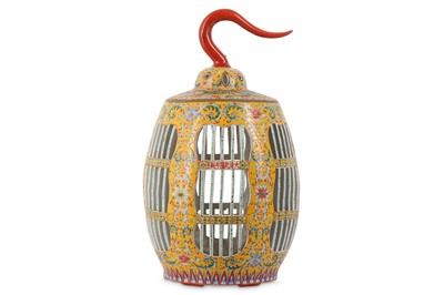 Lot 920 - A CHINESE FAMILLE ROSE BIRDCAGE. The...