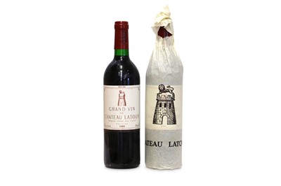 Lot 203 - Twelve Bottles of Chateau Latour 1989 in Open...