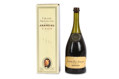 Lot 535 - One Bottle of Janneau 1939. In original...