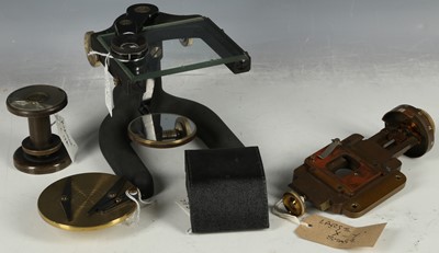 Lot 225 - A quality dissecting microscope and a quantity...