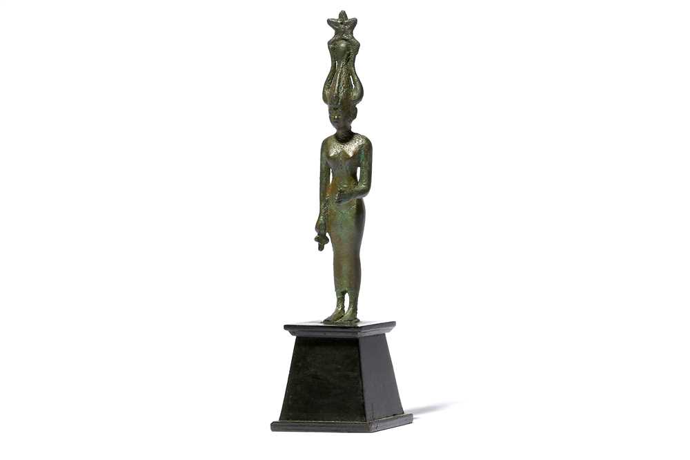 Lot 53 - AN EGYPTIAN BRONZE FIGURE OF SOTHIS Late...