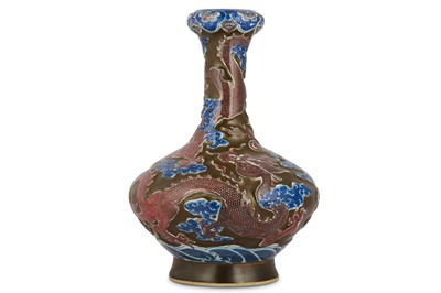 Lot 365 - A CHINESE BROWN-GROUND AND UNDERGLAZE BLUE AND...