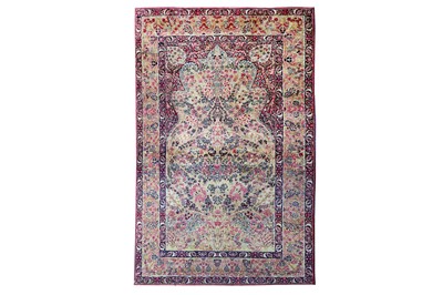 Lot 37 - A FINE ANTIQUE KIRMAN LAVER PRAYER RUG, SOUTH...