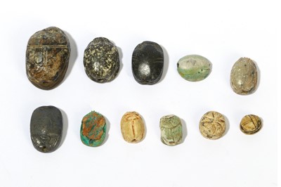 Lot 187 - A GROUP OF EGYPTIAN SCARABS Middle Kingdom -...