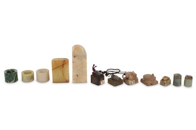 Lot 737 - A COLLECTION OF CHINESE HARDSTONE CARVINGS. ...