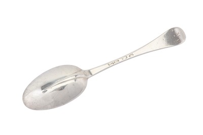 Lot 127 - A George I sterling silver tablespoon, London...