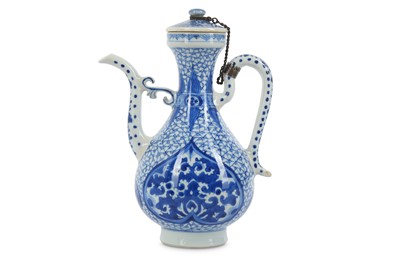 Lot 310 - A CHINESE BLUE AND WHITE EWER AND COVER. Qing...