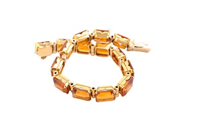 Lot 8 - A citrine bracelet, by H. Stern, The...