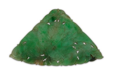 Lot 717a - A JADEITE 'BAT AND LINGZHI' PLAQUE. Early 20th...