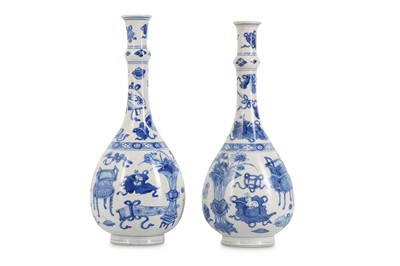 Lot 785 - A NEAR-PAIR OF CHINESE BLUE AND WHITE ‘HUNDRED...