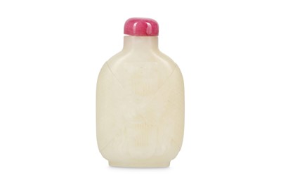 Lot 879 - A CHINESE WHITE JADE 'QIN' SNUFF BOTTLE.  Qing...