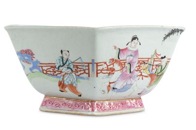 Lot 797 - A CHINESE FAMILLE ROSE HEXAGONAL BOWL. Qing...