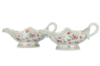Lot 503 - A PAIR OF CHINESE FAMILLE ROSE ‘DUCKS’ SAUCE...