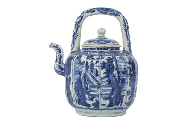 Lot 346 - A CHINESE BLUE AND WHITE KRAAK PORCELAIN WINE...