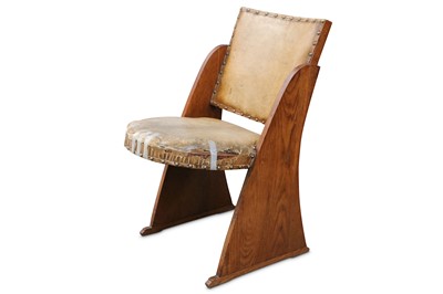 Lot 366 - An Arts & Crafts oak cantelever chair, the...