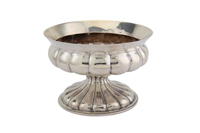 Lot 227 - An Edwardian sterling silver footed bowl,...