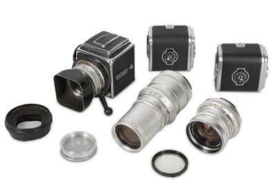 Lot 130 - Hasselblad 500c Medium Format SLR Camera...