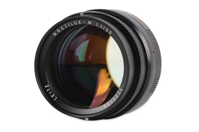 Lot 161 - Leitz 50mm f/1 Noctilux-M Lens (11821) Serial...