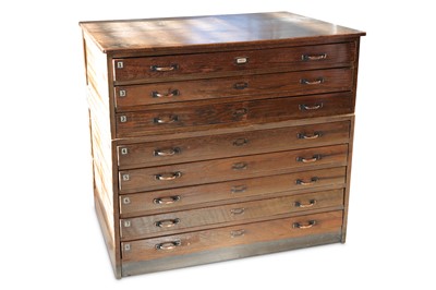 Lot 367 - A mid 20th century oak two part plan chest of...