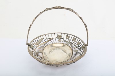 Lot 225 - An Edwardian sterling silver bread basket,...