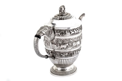 Lot 70 - An early 20th century Anglo – Indian Raj unmarked silver coffee pot, probably Calcutta or Bombay circa 1910