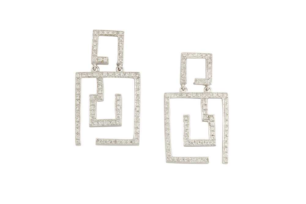 Lot 87 - A pair of diamond pendent earrings