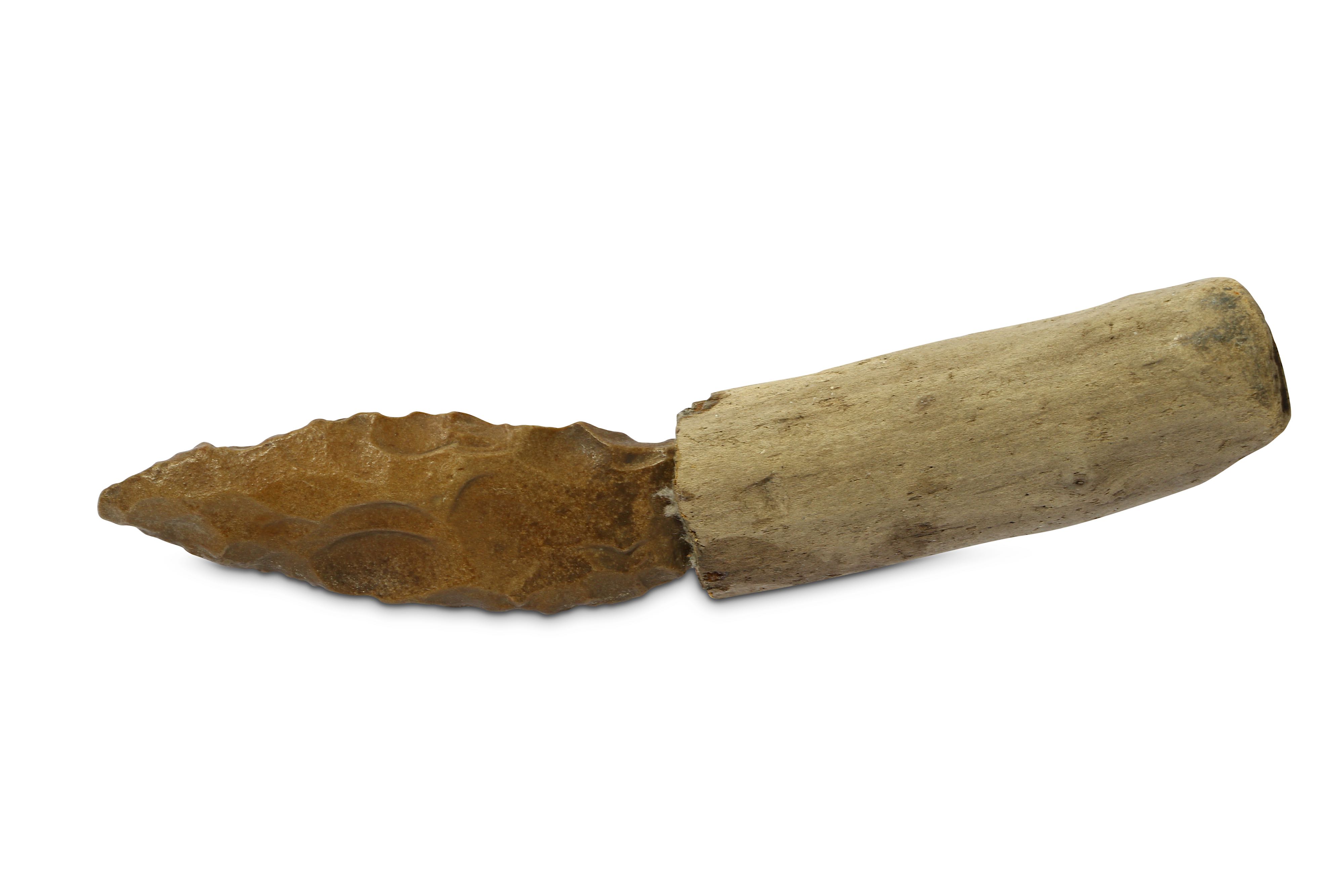 Lot 2 - AN EGYPTIAN PRE-DYNASTIC FLINT KNIFE Circa 4th