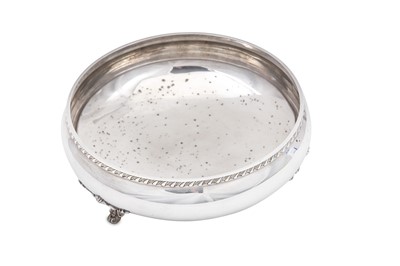 Lot 190 - An Elizabeth II sterling silver footed bowl,...