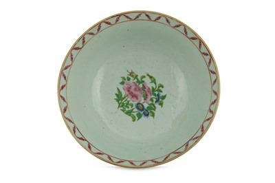 Lot 206 - A CHINESE 'FAMILLE ROSE' PORCELAIN BOWL MADE FOR THE IRANIAN EXPORT MARKET