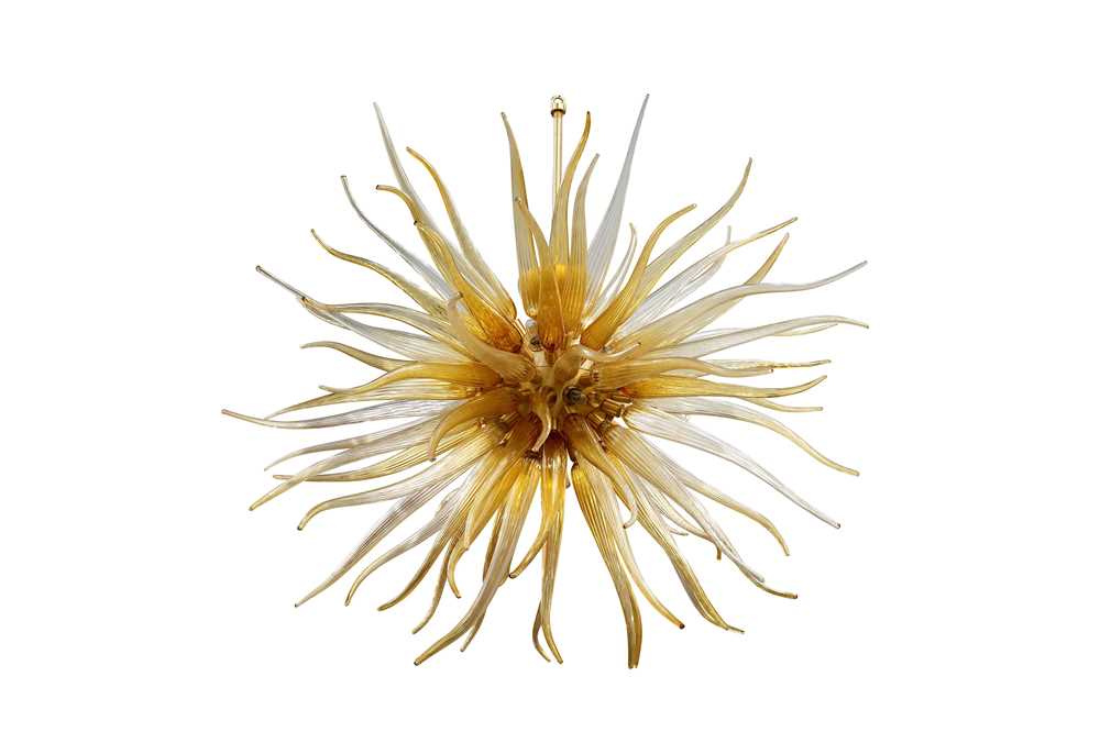 Lot 120 - CHIHULY STYLE: A large hand-blown glass...