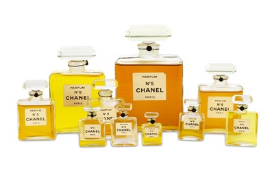 Lot 396 - Chanel No 5 Factice Vintage Perfume Set, ten...