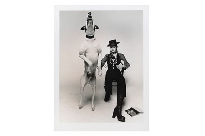 Lot 266 - Terry O'Neill b.1938 DAVID BOWIE, DIAMOND DOGS,...