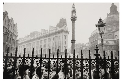 Lot 197 - Bruce Davidson b.1933 LONDON, THE STATE VISIT...