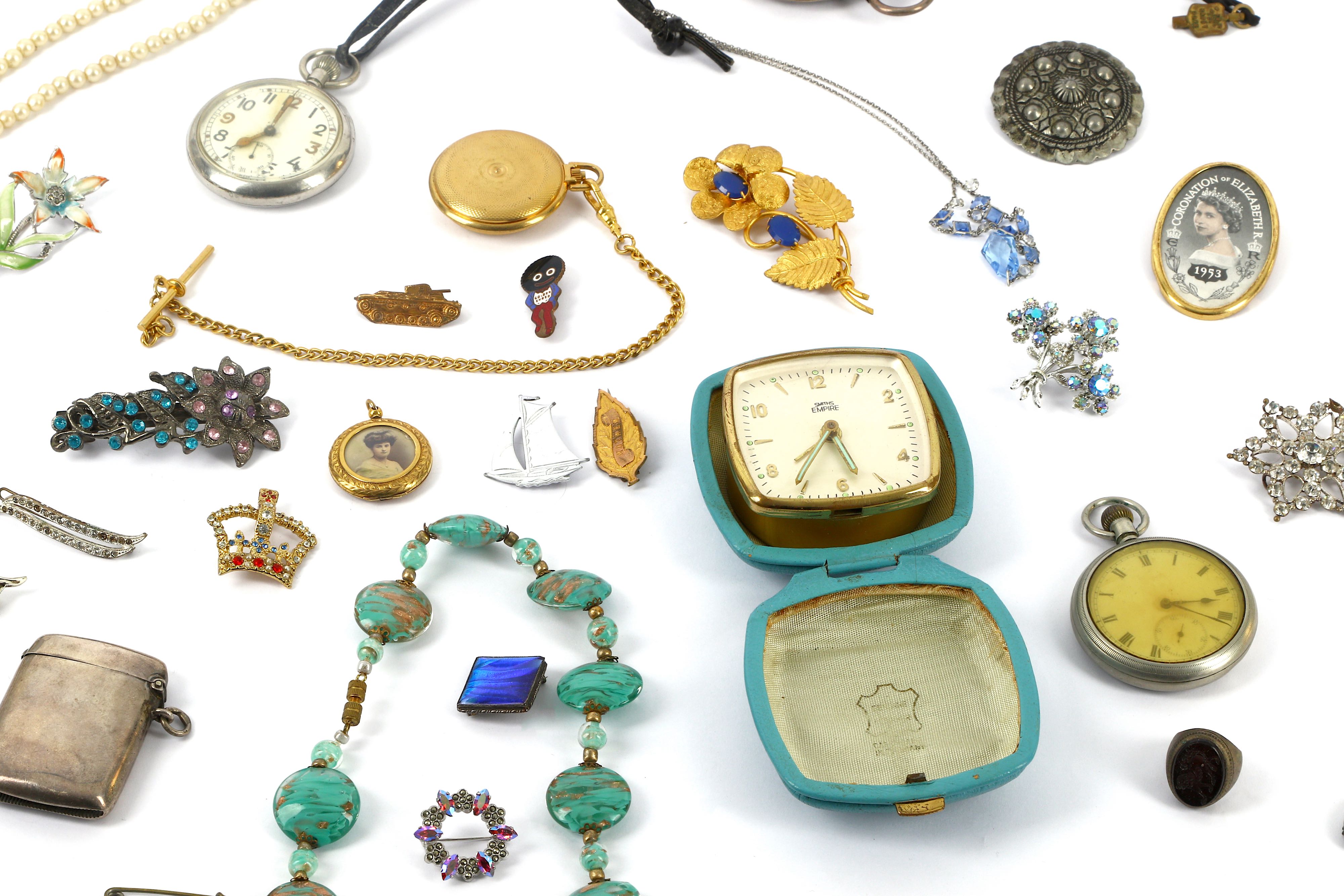Lot 633 A collection of silver and costume jewellery