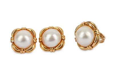 Lot 408 - A mabé pearl ring and earring suite, each...