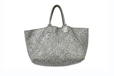 Lot 442 - Bottega Veneta Silver Intrecciato Cabat Tote