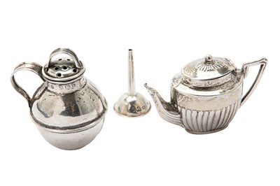 Lot 168 - A mixed group, including an Edwardian sterling...