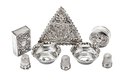 Lot 32 - A mixed group of small sterling silver...