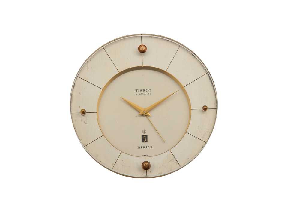 Lot 626 - TISSOT. AN 8 DAYS DESK CLOCK WITH DATE BRASS...