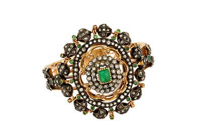Lot 47 - An emerald and diamond bangle, circa 1900 The...