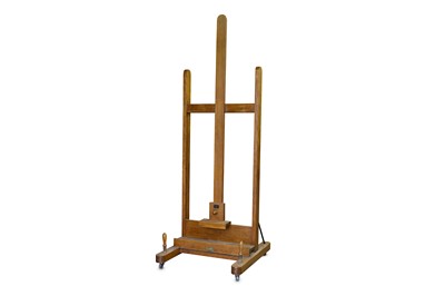 Lot 522 - A LARGE EARLY 20TH CENTURY OAK ARTIST'S ADJUSTABLE EASEL