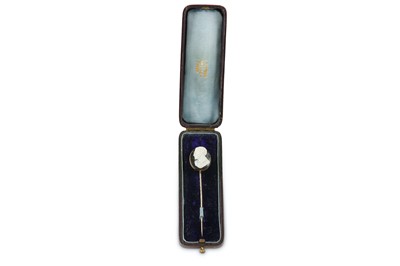 Lot 53 - A CARVED HARDSTONE CAMEO STICK PIN WITH LORD...