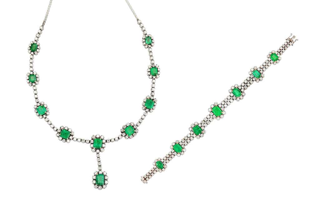 Lot 175 - An emerald and diamond pendant necklace and...