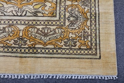 Lot 47 - ARTS & CRAFTS DESIGN CARPET approx: 10ft.10in....