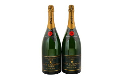 Lot 18 - 2 Magnums of Moét et Chandon 1982 Champange,...