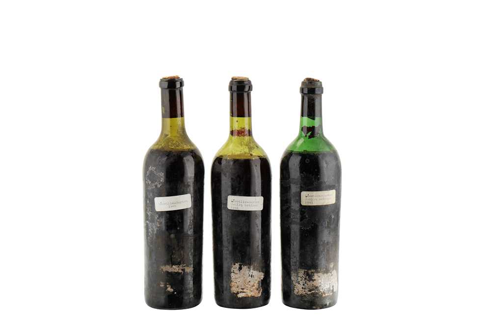 Lot 215 - Leoville Barton 1945 - Bottled by a Dublin wine merchant with no winery labels